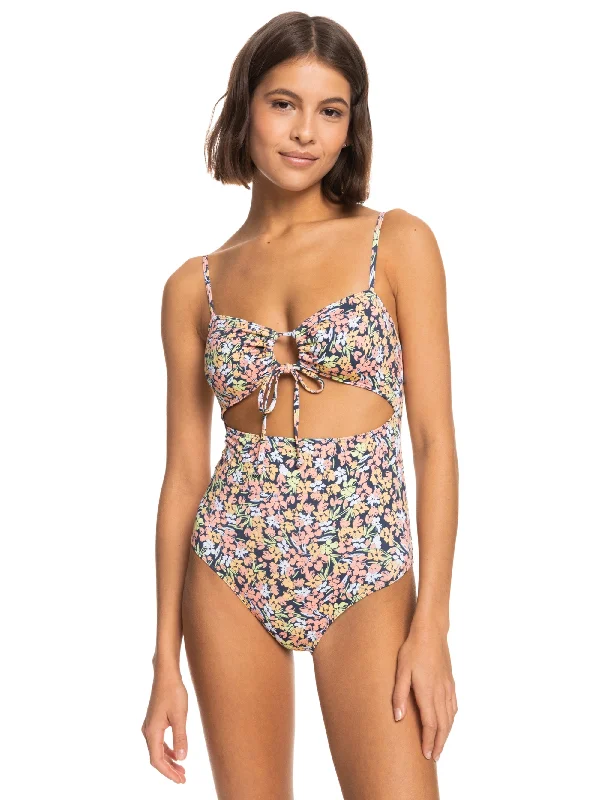 Womens Printed Beach Classics One-Piece Swimsuit Flirty Ruffle Swimsuit