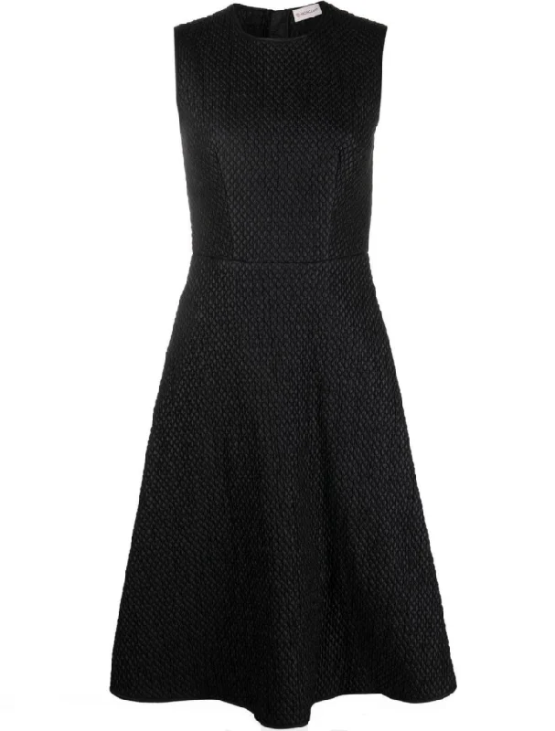 Moncler quilted sleeveless flared dress Elegant Long Evening