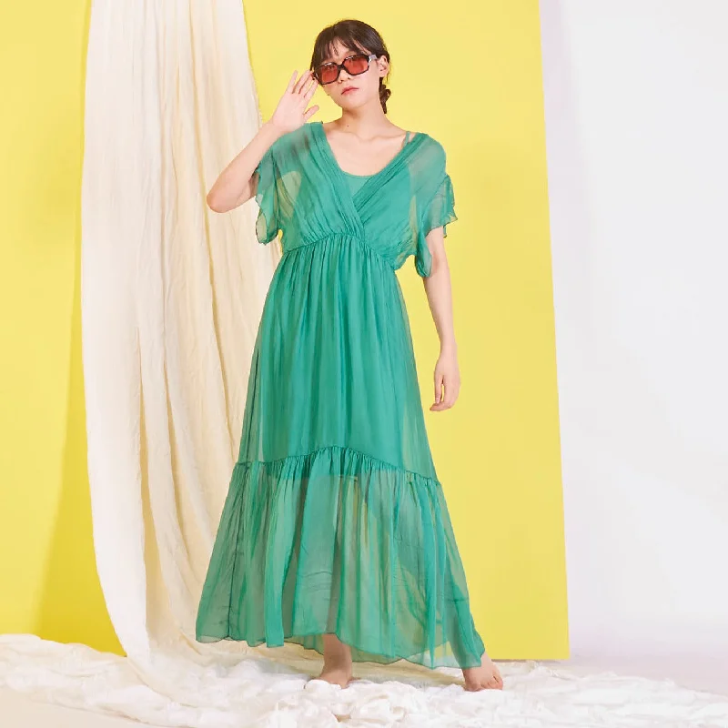 GREEN