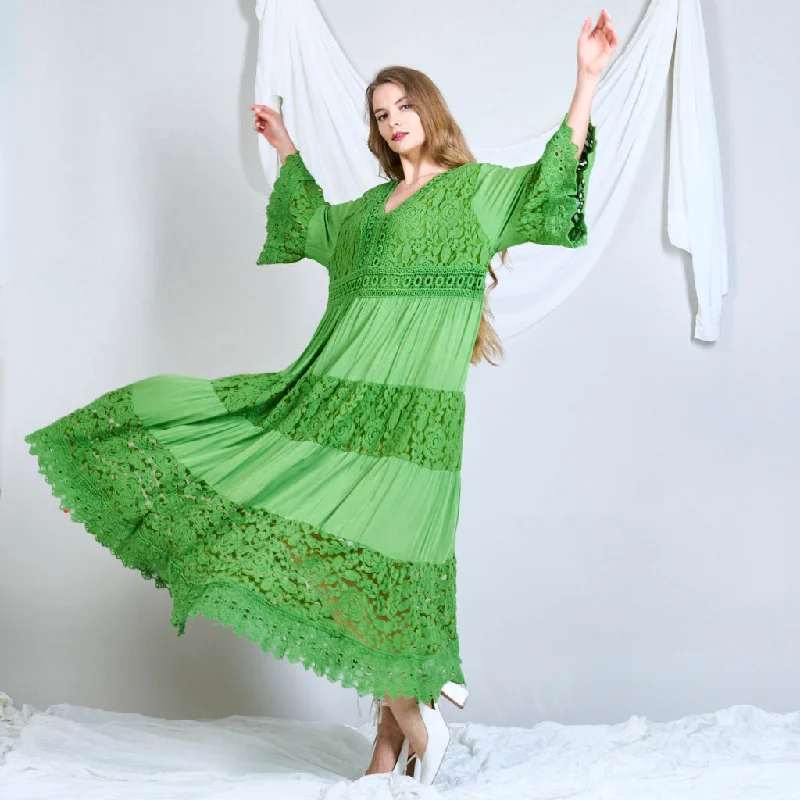 GREEN