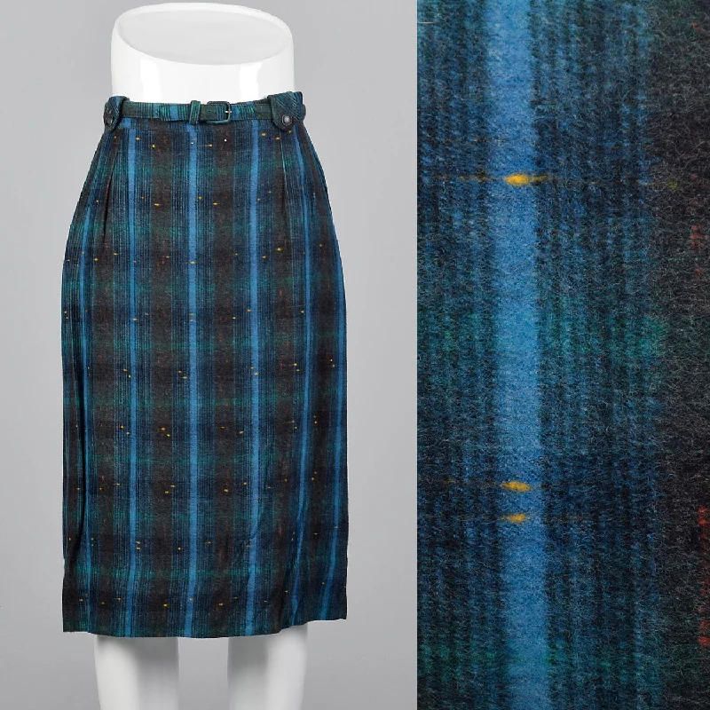 1950s Blue and Green Plaid Flannel Skirt button skirt front
