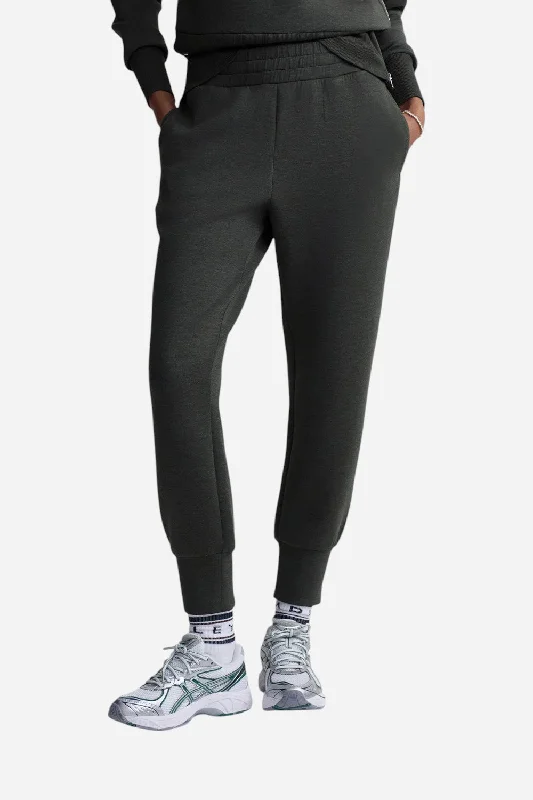 Varley The Slim Cuff Pant 25" in Olive Marl Trendy Printed Pants