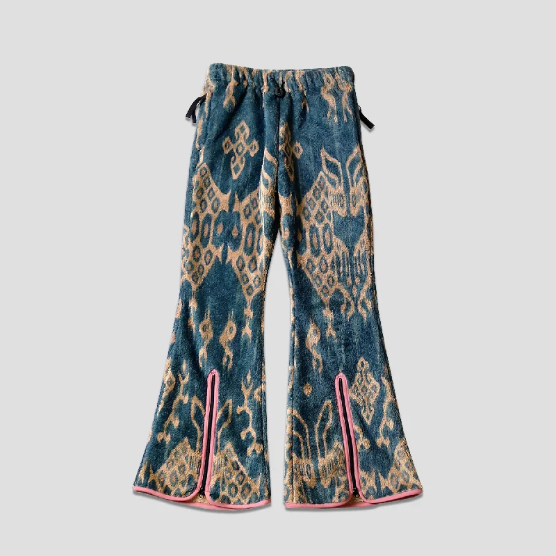 JAVA KASURI FLEECE FLARE PANTS - NAVY Trendy High-Waist Trousers