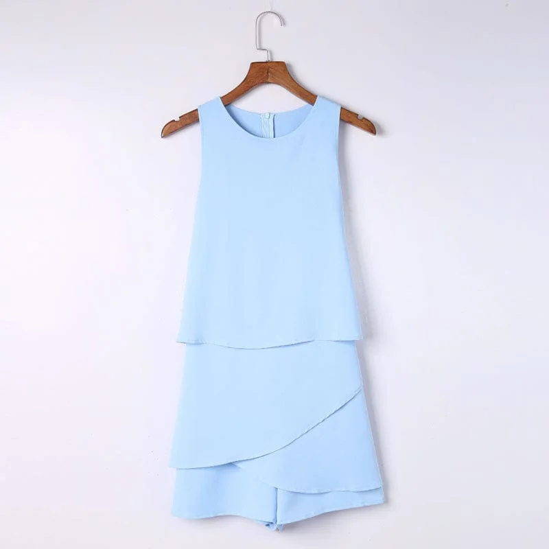 Trendy Tank Top and Shorts Combination low neck tank