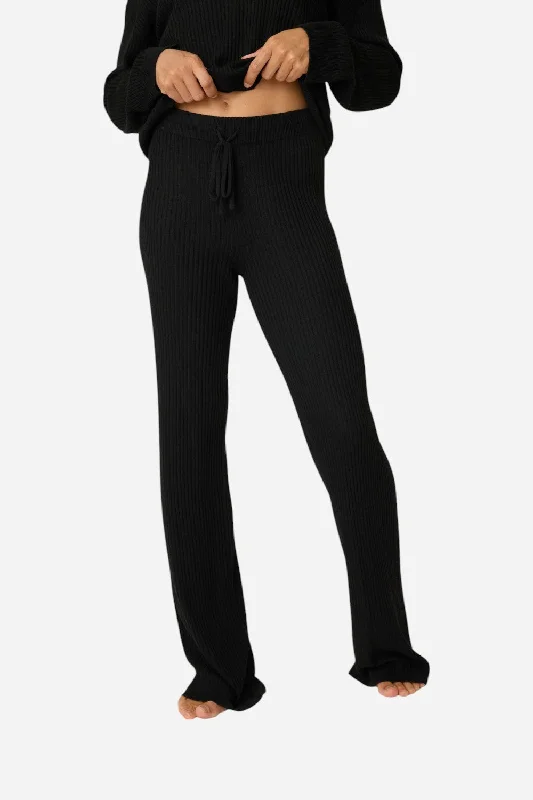 PJ Salvage Jet Set Luxe Ribbed Lounge Pant in Black Casual Sweatpants Style