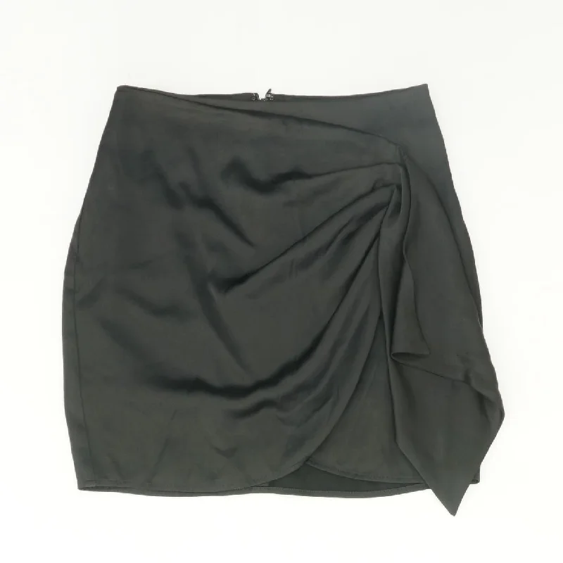 Black Solid Mini Skirt chiffon skirt flowing