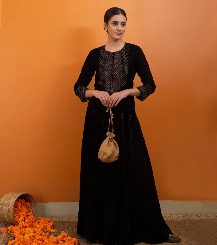 Black Zari Embroidered Velvet Skirt chiffon skirt flowing